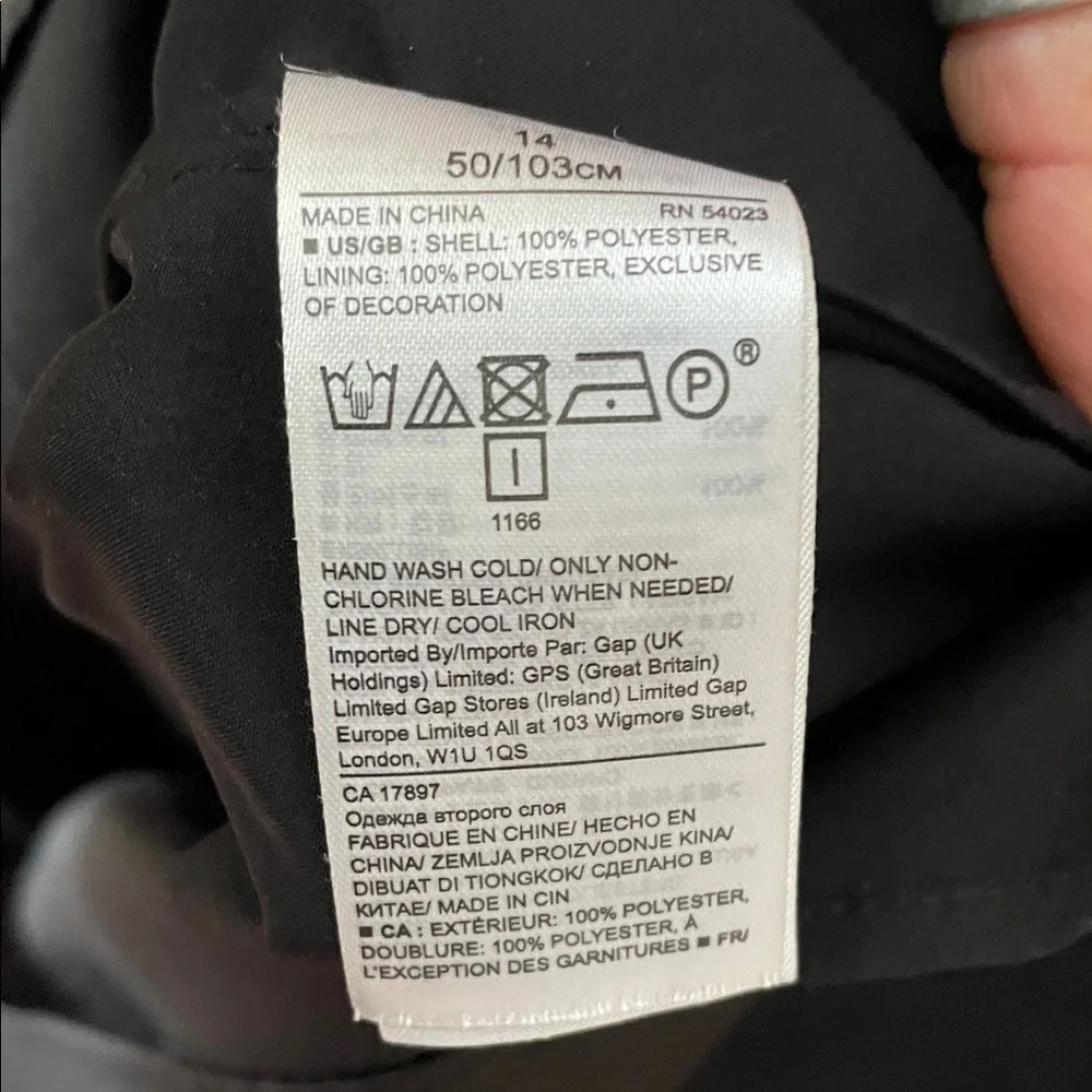 BANANA REPUBLIC Pleated Thule skirt